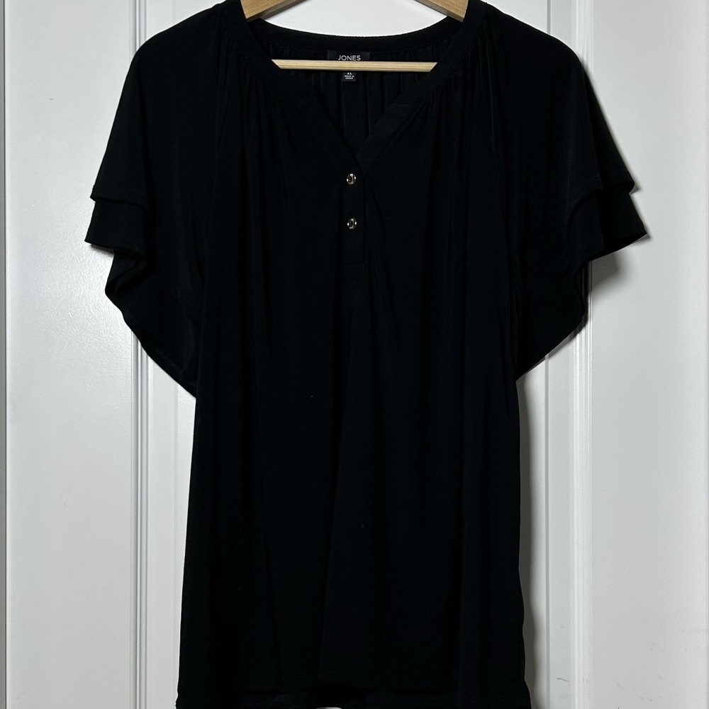 Jones New York Signature Black Flutter Sleeve Gathered Gold Button Henley Blouse